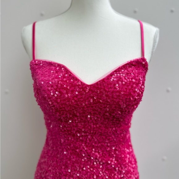 Stunning Pink Sequin Mini Dress - Picture 3 of 7